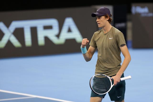 阿莫林称赞曼联定位球教练卡洛斯-费尔南德斯：他比我强得多