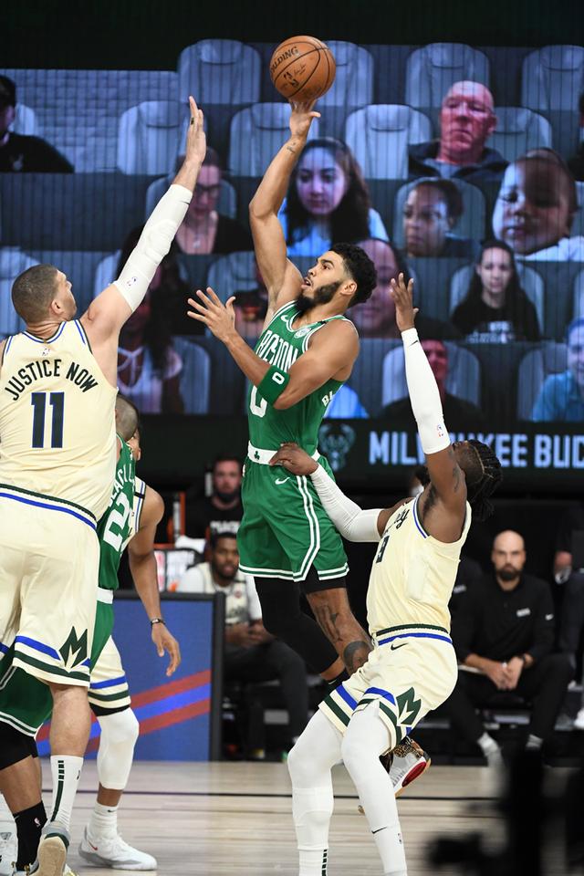 年轻球员提 年轻球员提